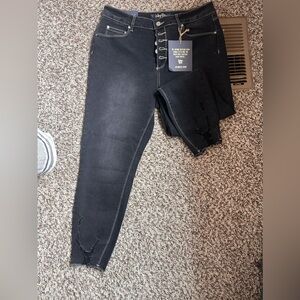 Brand new Black skinny jeans